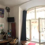 Le Bratzala